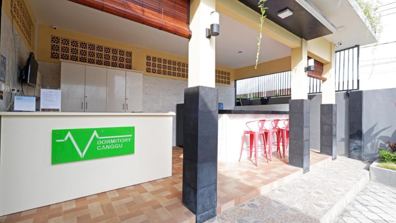 V Canggu Dormitory Luaran gambar
