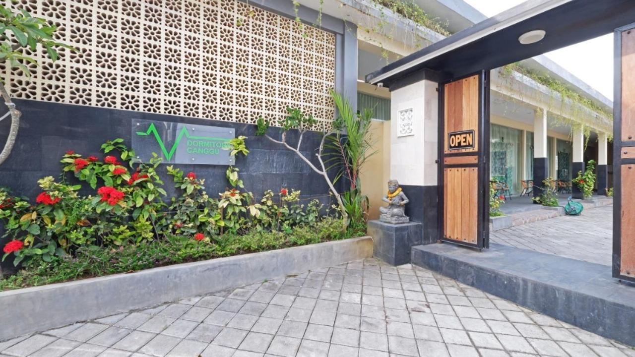 V Canggu Dormitory Luaran gambar